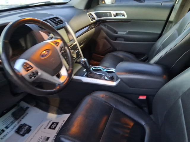 Used 2015 Ford Explorer Limited image 13