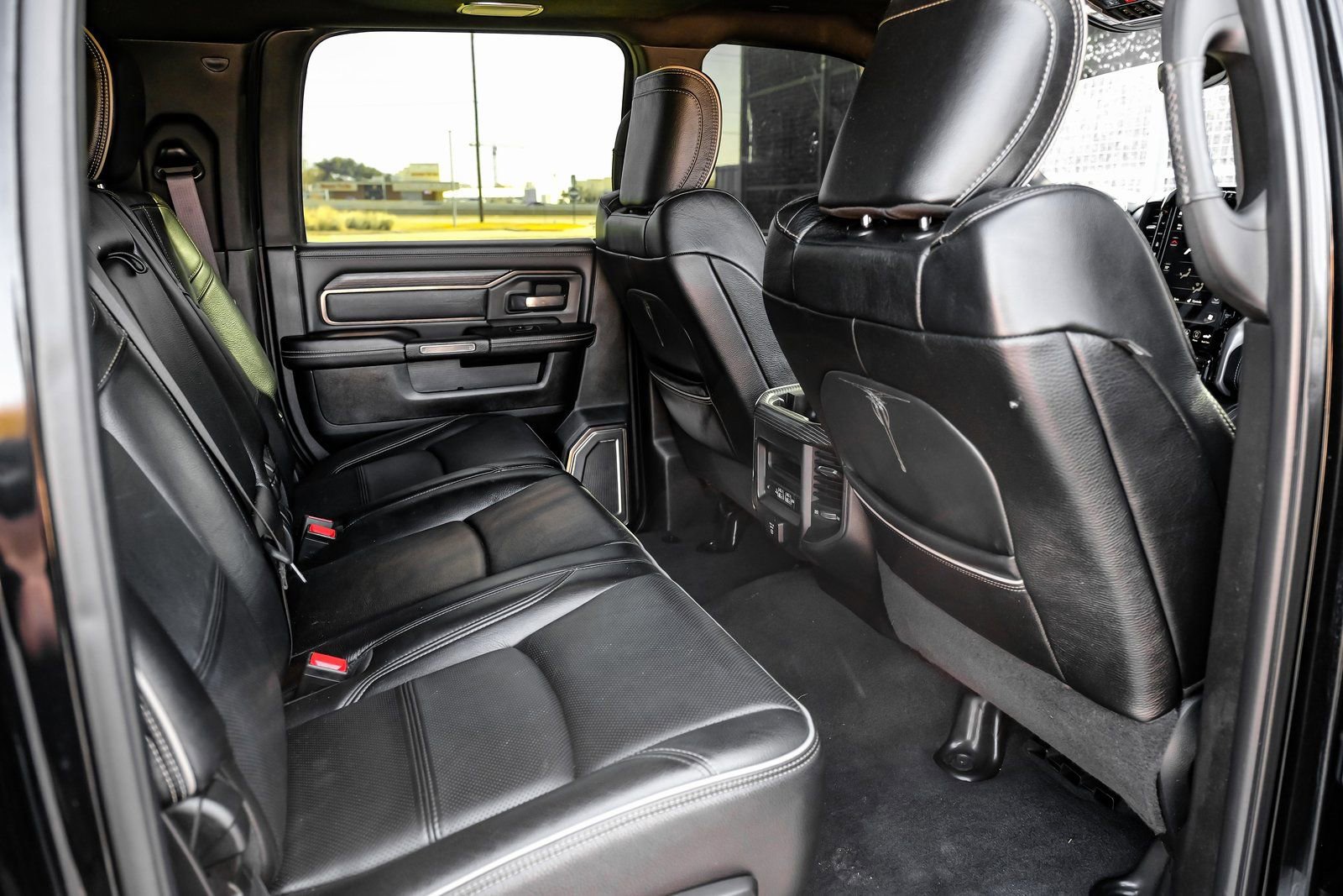 Used 2019 RAM 3500 Limited image 34