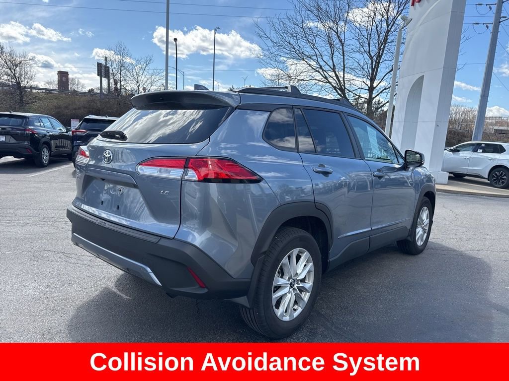 Used 2023 Toyota Corolla Cross LE w/ Moonroof Package image 8