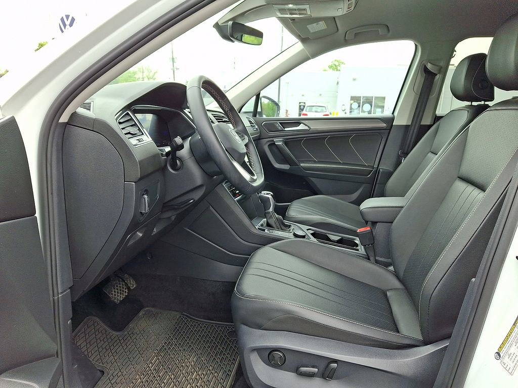 Certified 2023 Volkswagen Tiguan SE AWD/4WD image 13