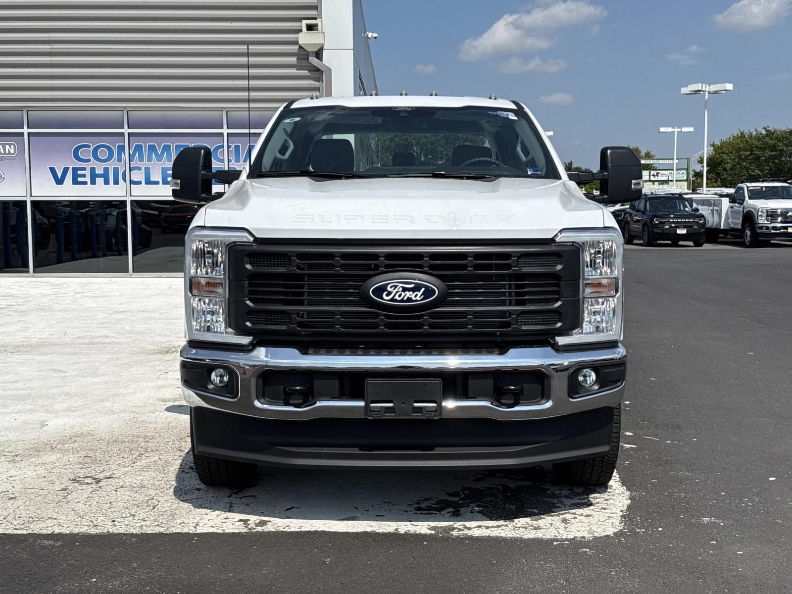 New 2027 Ford F250 XL w/ XL Chrome Package AWD/4WD image 8