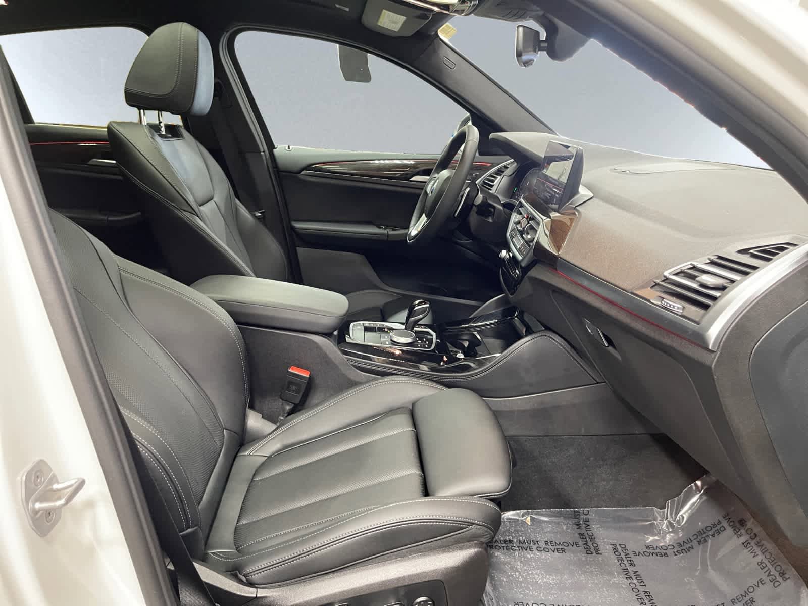 Used 2024 BMW X4 xDrive30i w/ Parking Assistance Package AWD/4WD image 20