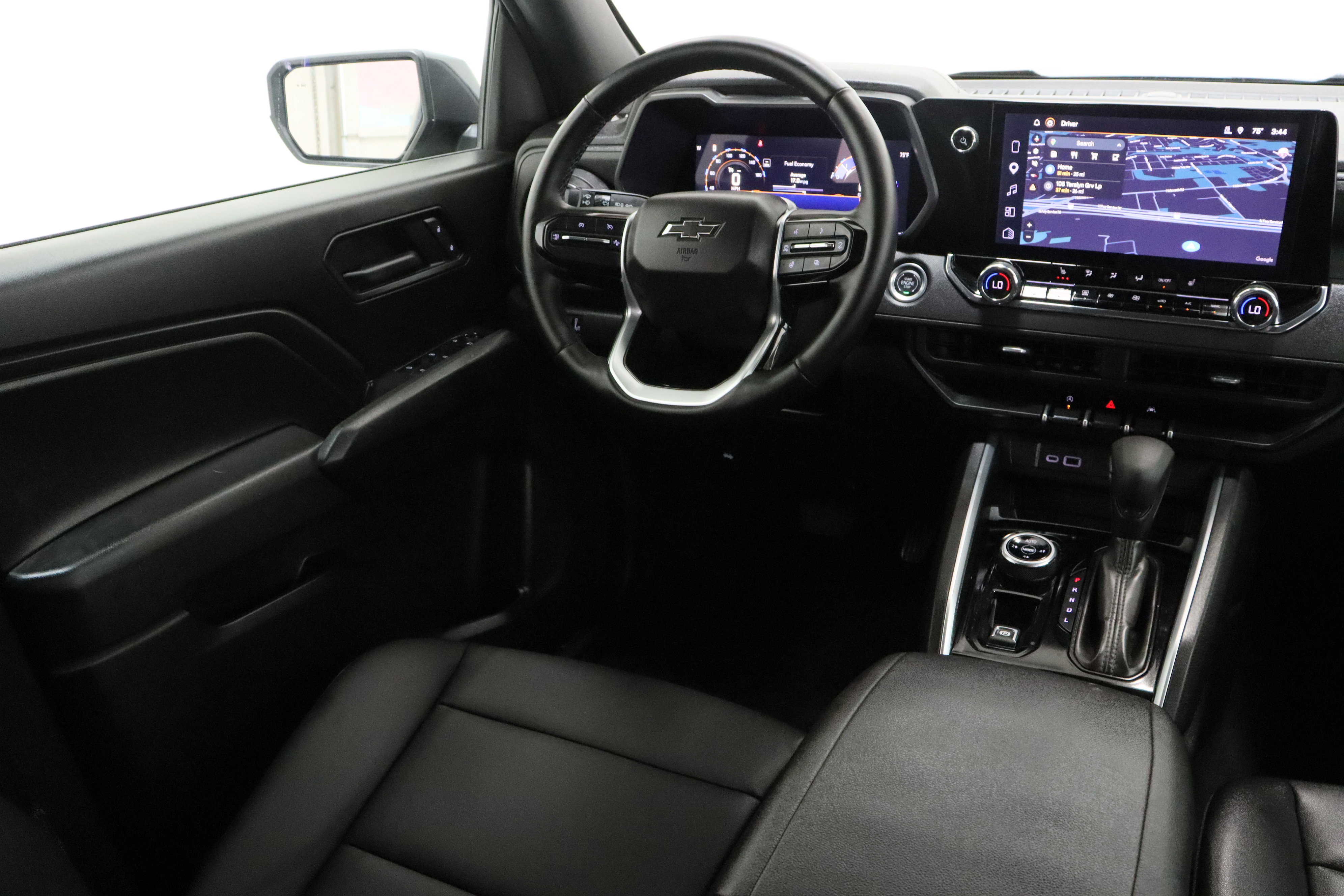 Used 2025 Chevrolet Colorado Trail Boss image 32