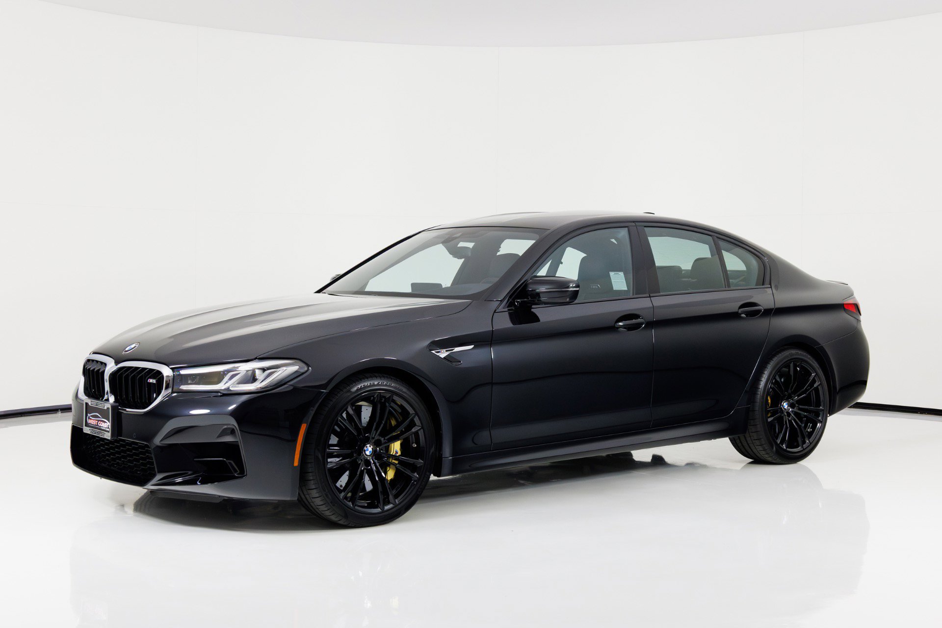Used 2023 BMW M5 w/ Executive Package image 7