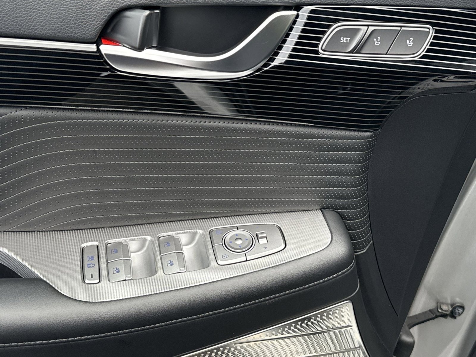 Certified 2024 Hyundai Palisade Calligraphy image 15