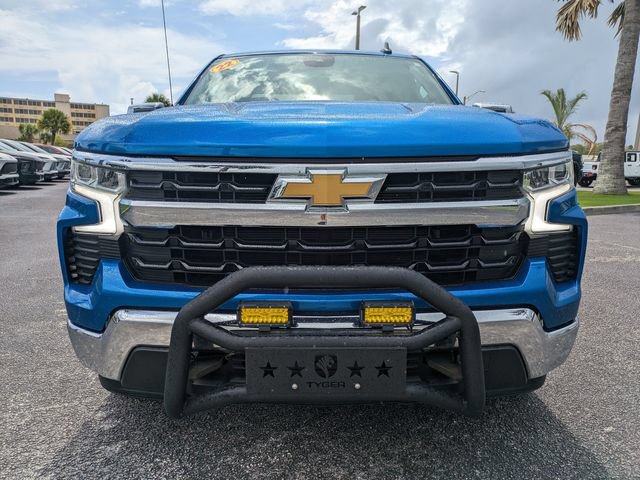 Used 2022 Chevrolet Silverado 1500 LT w/ Protection Package RWD image 9