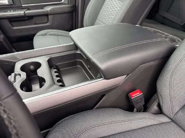 New 2026 RAM 2500 Big Horn AWD/4WD image 28