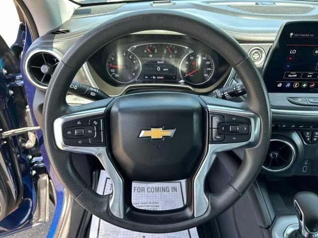 Used 2023 Chevrolet Blazer LT w/ Convenience Package FWD image 16