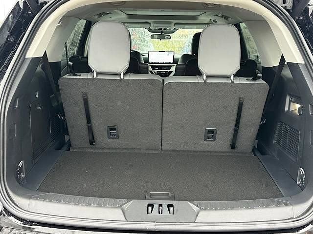 New 2026 Ford Explorer Active w/ Active Comfort Package image 8