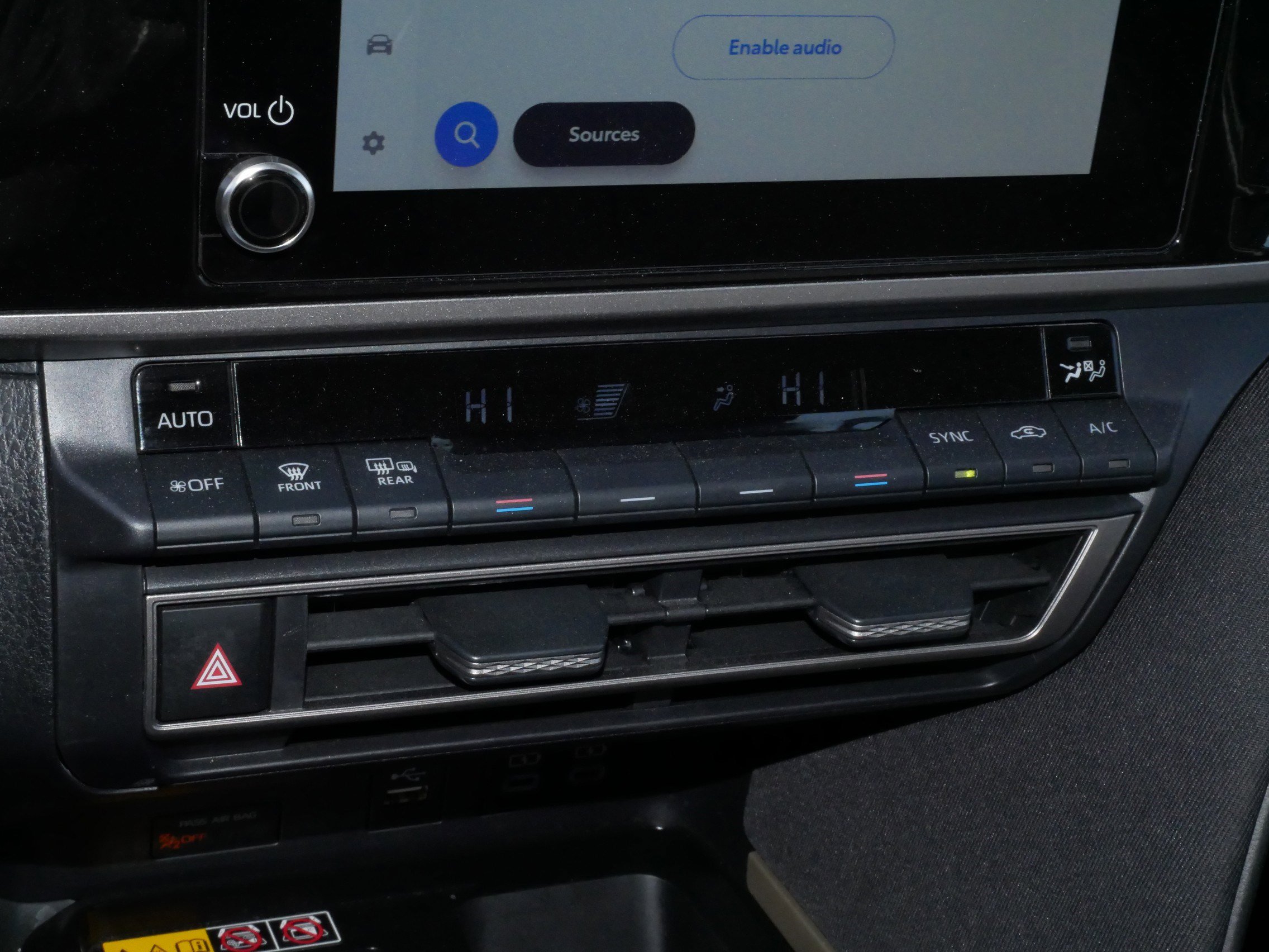 Certified 2025 Toyota Camry LE image 24