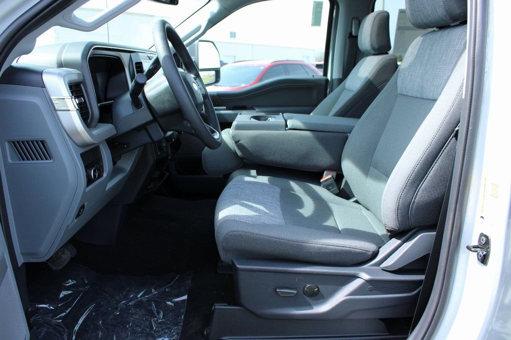 New 2026 Ford F350 XLT w/ XLT Premium Package image 31