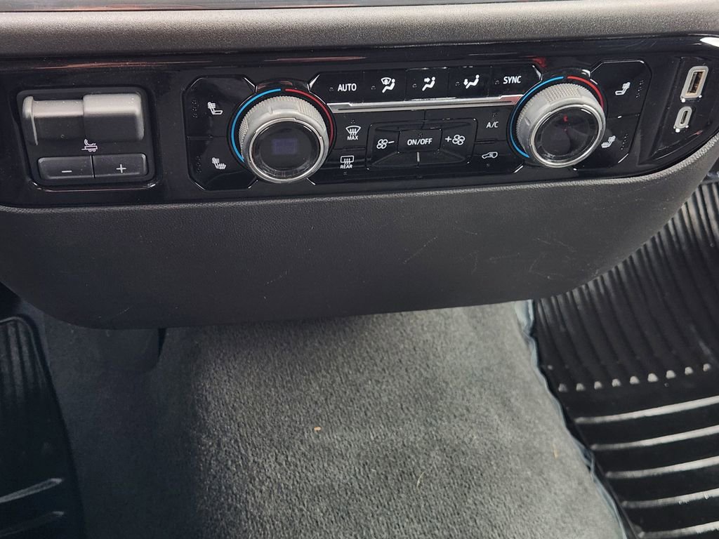 Used 2024 Chevrolet Silverado 1500 RST w/ Z71 Off-Road Package image 20