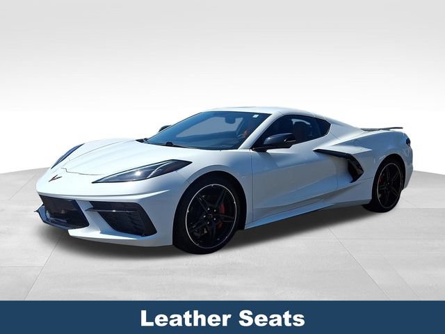 Used 2020 Chevrolet Corvette Stingray Coupe w/ Engine Appearance Package RWD image 4