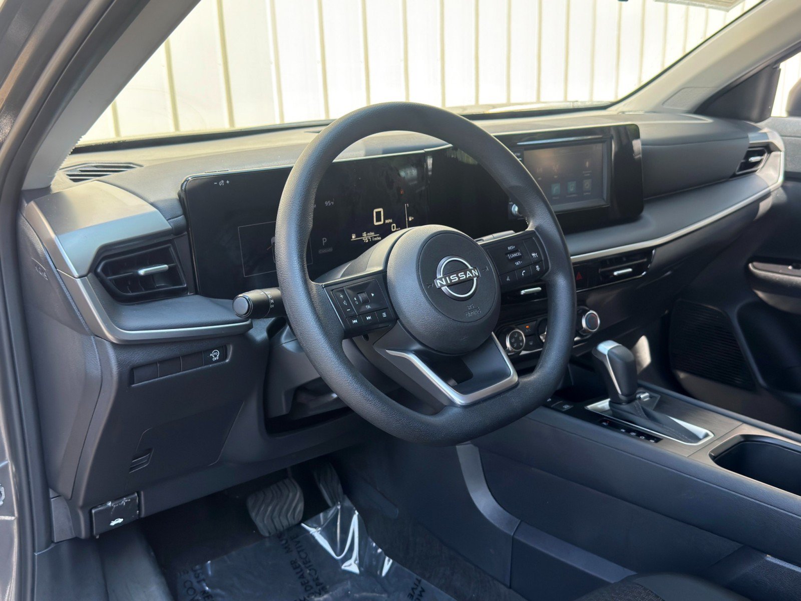 Used 2025 Nissan Kicks S FWD image 12