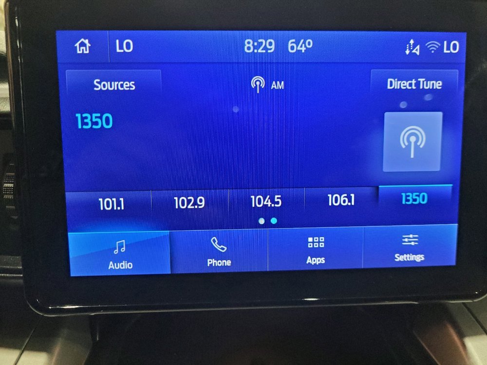 Used 2022 Ford Explorer XLT image 25