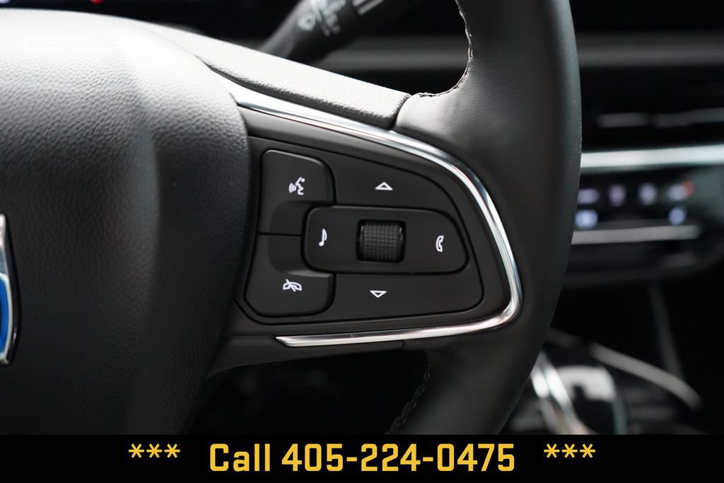 Used 2025 Buick Envista Avenir FWD image 33