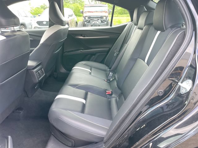Used 2025 Toyota Camry SE FWD image 28