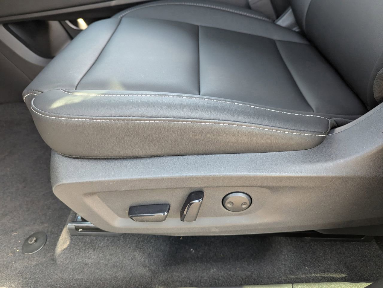 New 2026 Nissan Murano SV AWD/4WD image 10