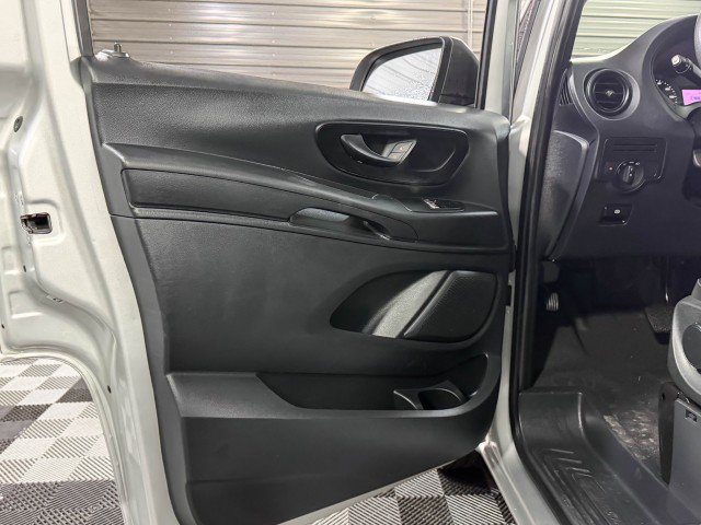 Used 2020 Mercedes-Benz Metris image 27