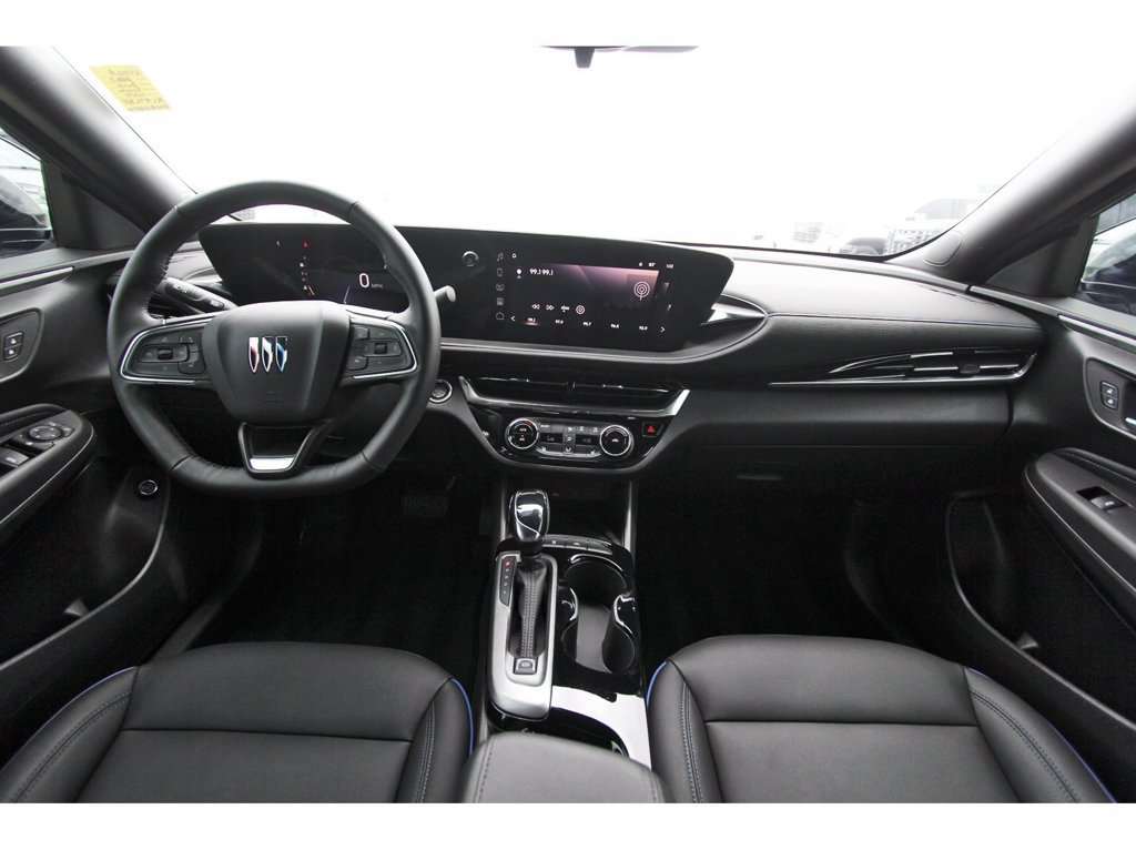 Used 2025 Buick Envista Sport Touring w/ Convenience I Package FWD image 9
