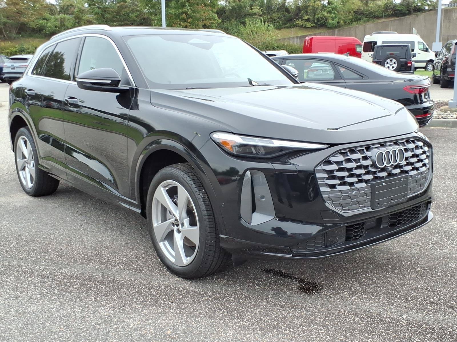 Used 2025 Audi Q5 Premium Plus AWD/4WD image 5
