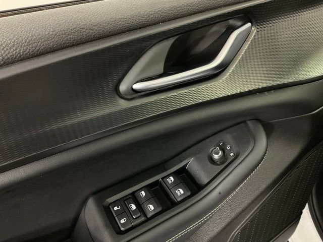 Used 2023 Jeep Grand Cherokee Altitude AWD/4WD image 27