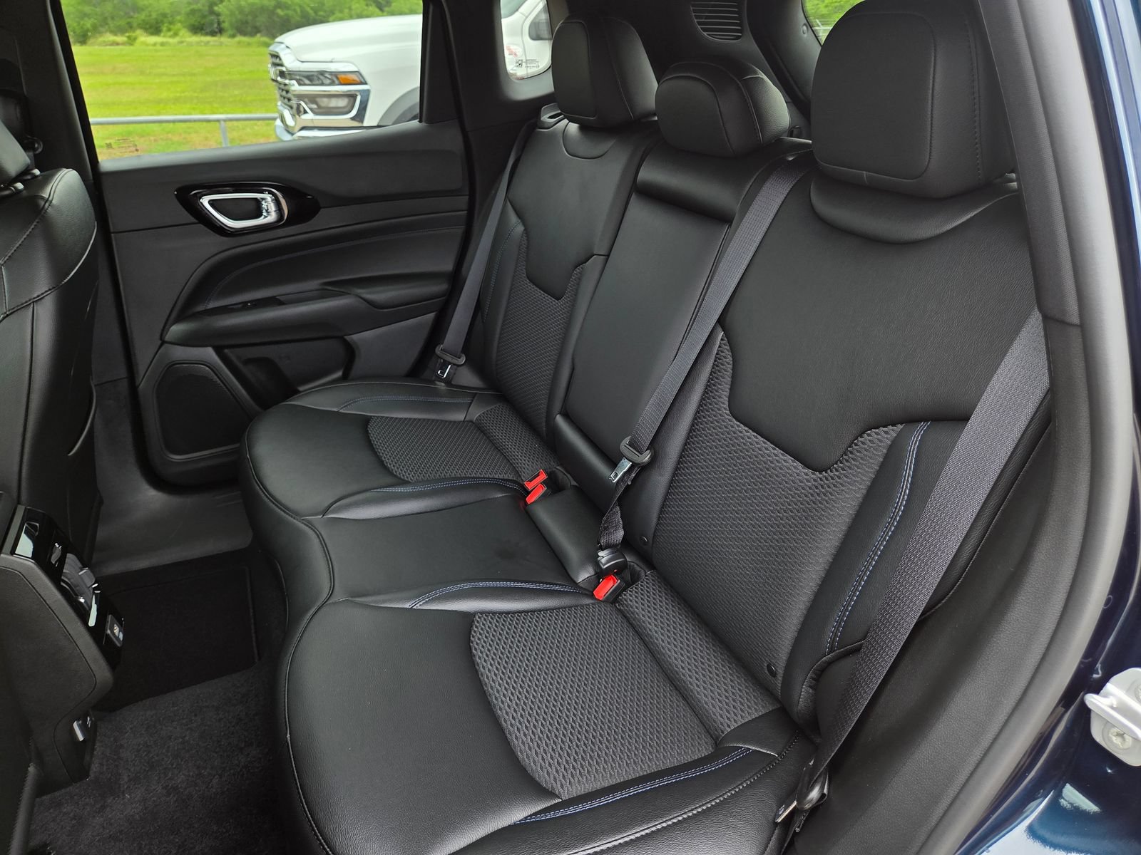 New 2026 Jeep Compass Latitude AWD/4WD image 22