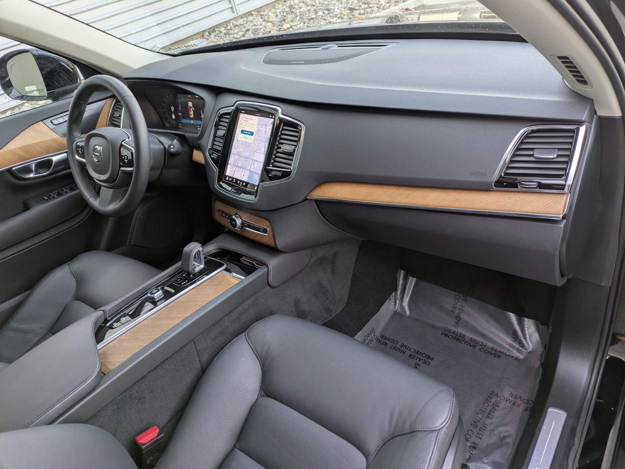 Certified 2023 Volvo XC90 T8 Plus w/ Protection Package Premier image 34