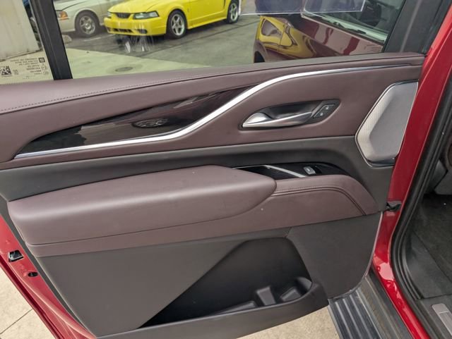 Certified 2023 Cadillac Escalade ESV Premium Luxury Platinum w/ LPO, Radiant Package image 12