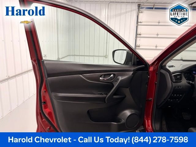 Used 2020 Nissan Rogue SV AWD/4WD image 14