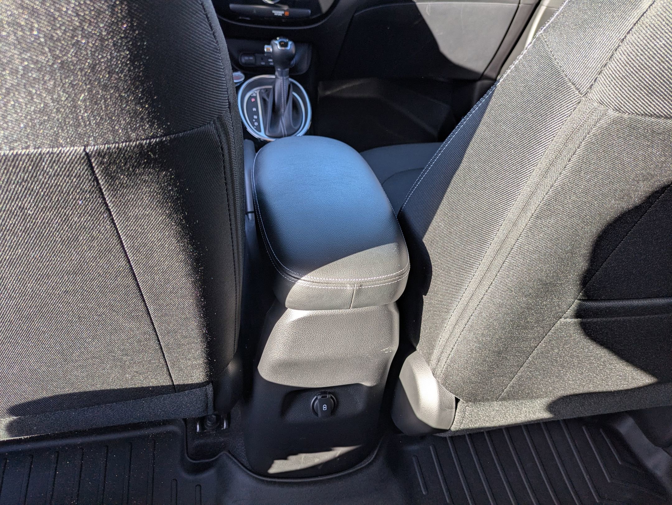 Used 2019 Kia Soul + w/ Audio Package FWD image 32
