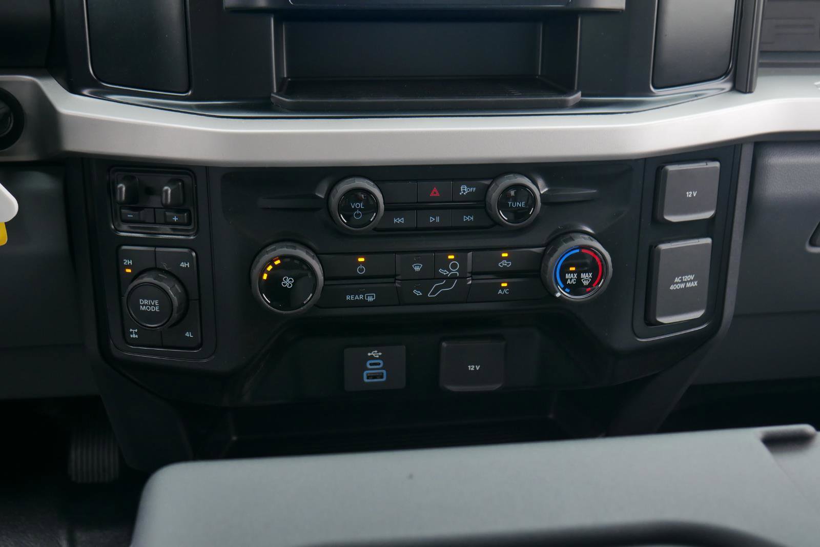 New 2025 Ford F350 XL w/ XL Chrome Package image 37