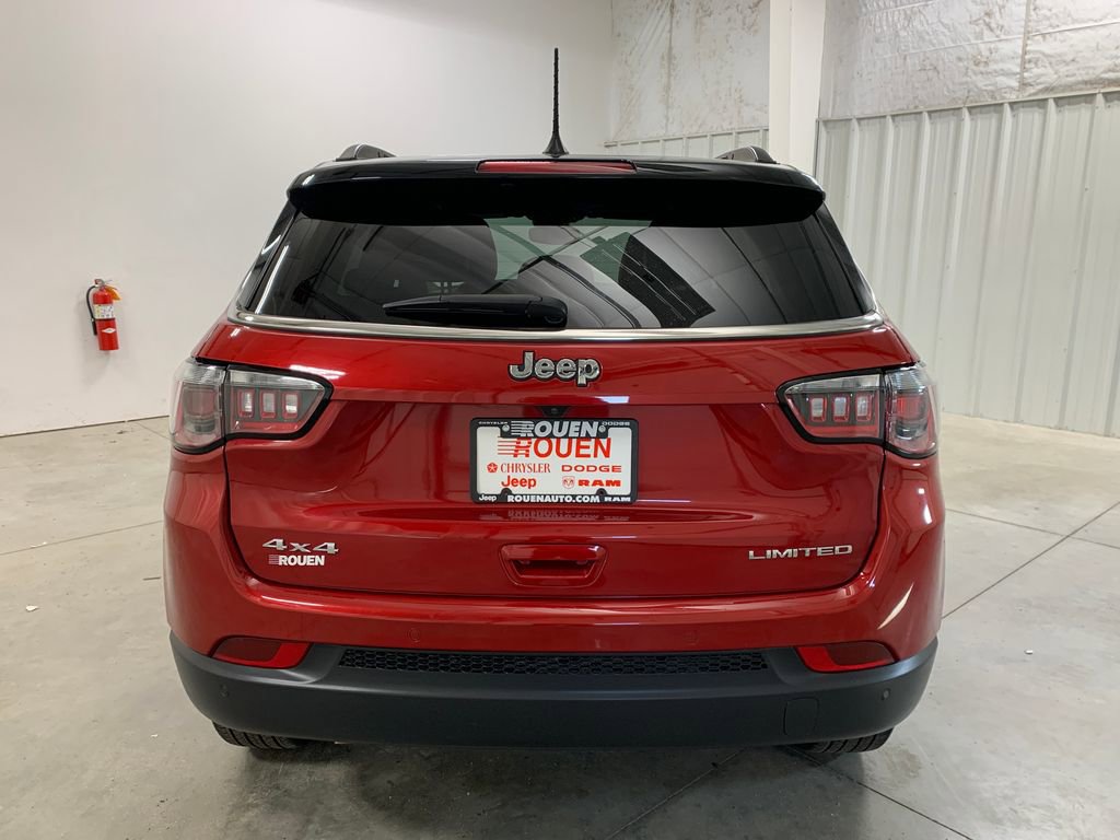 Used 2025 Jeep Compass Limited image 6