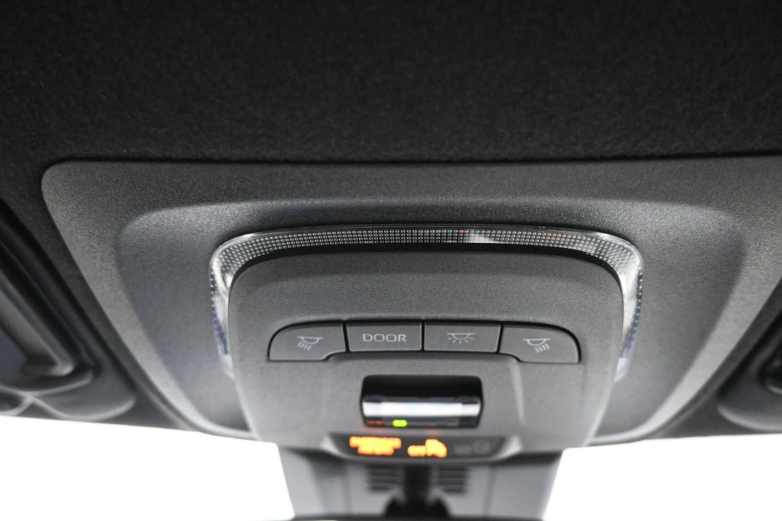 Used 2025 Toyota Corolla XSE FWD image 16
