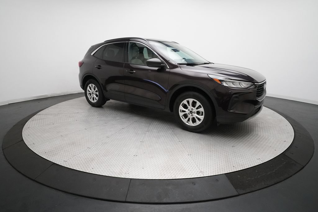 Used 2023 Ford Escape Active w/ Tech Pack #1 AWD/4WD image 36