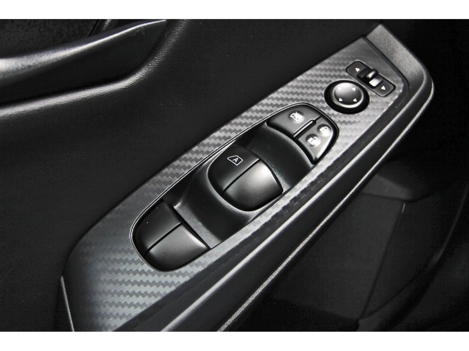 Certified 2025 Nissan Sentra S FWD image 23