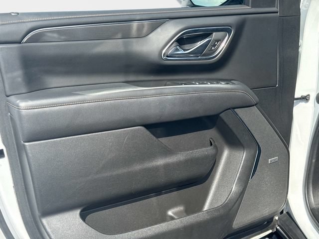Used 2023 GMC Yukon AT4 w/ AT4 Premium Plus Package AWD/4WD image 14