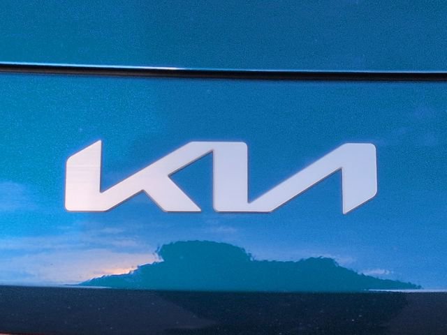 Used 2022 Kia Forte GT-Line image 32