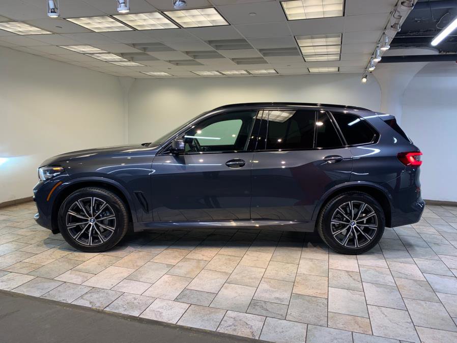 Used 2022 BMW X5 xDrive40i w/ M Sport Package image 8