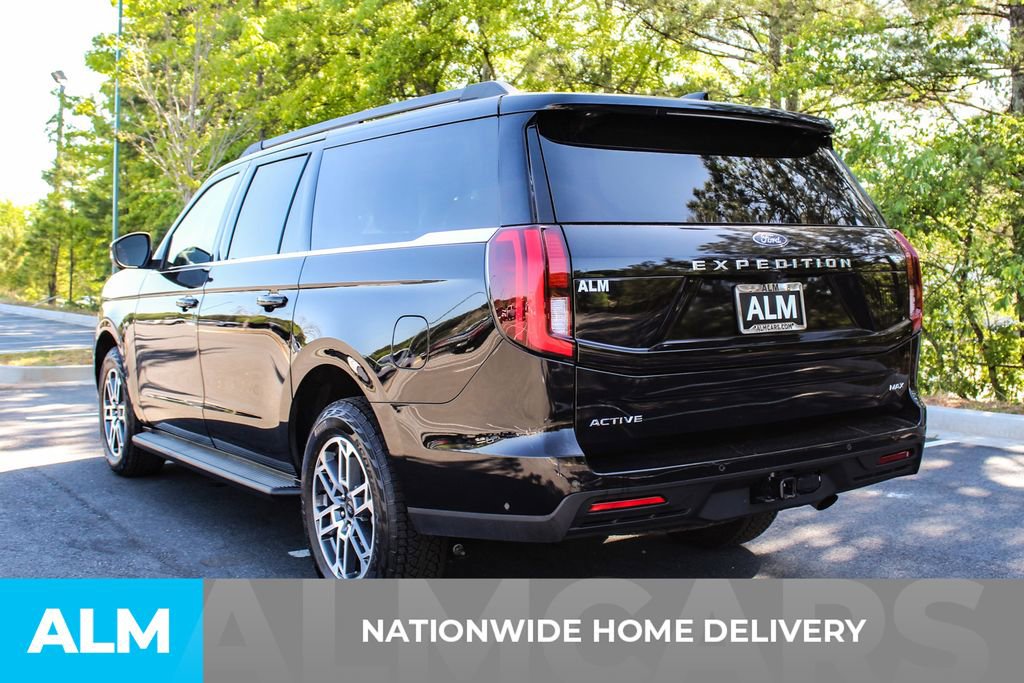 Used 2025 Ford Expedition Max Active AWD/4WD image 5