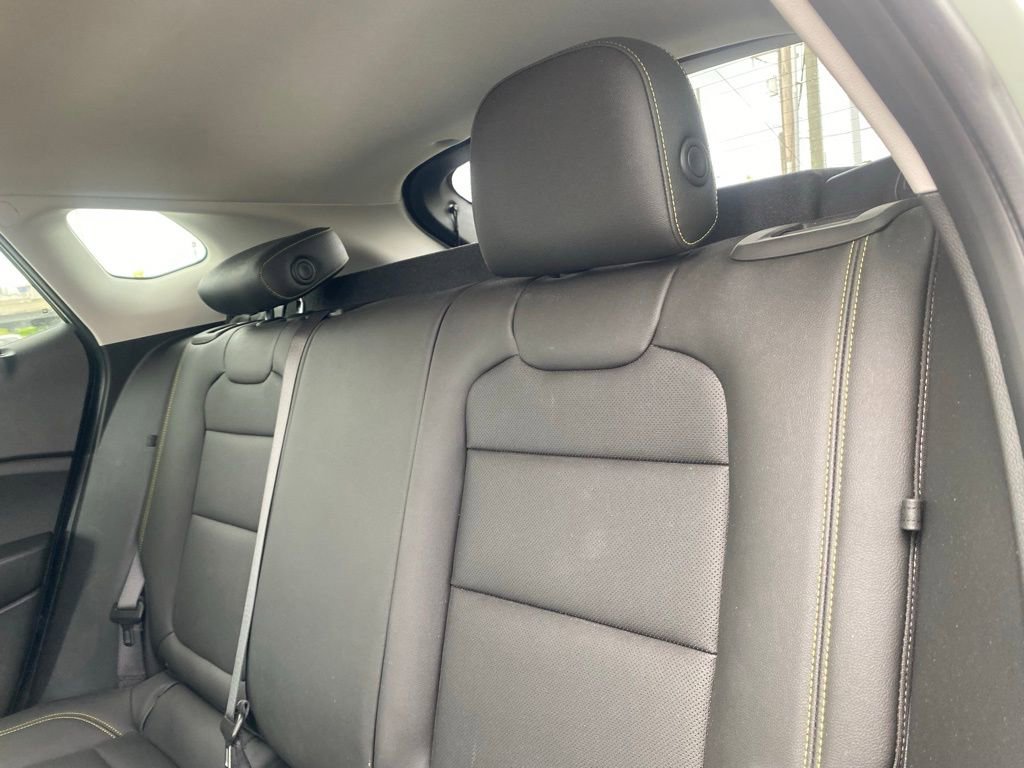 Used 2024 Chevrolet Trax ACTIV w/ Sunroof Package image 28