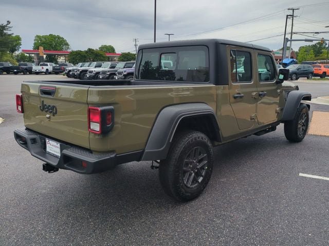 New 2026 Jeep Gladiator Sport AWD/4WD image 4