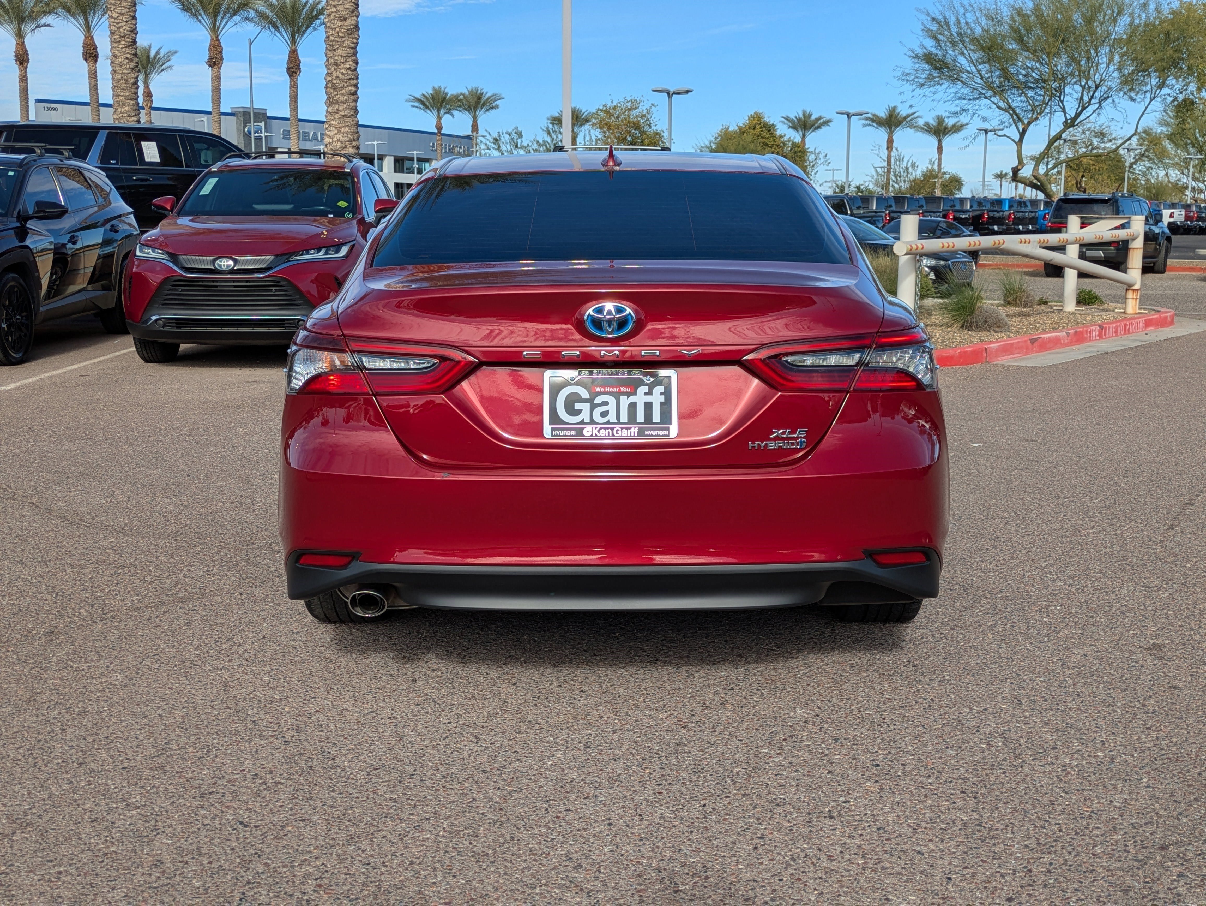 Used 2022 Toyota Camry XLE w/ Navigation Upgrade Package FWD image 5