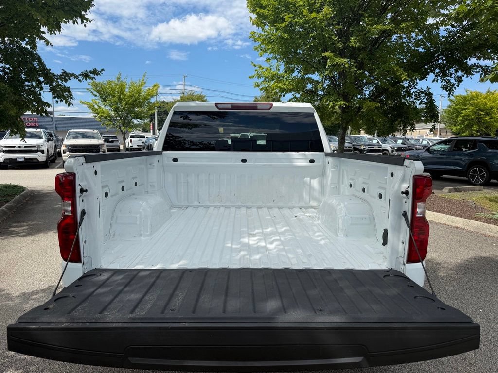 Used 2023 Chevrolet Silverado 1500 LT AWD/4WD image 10
