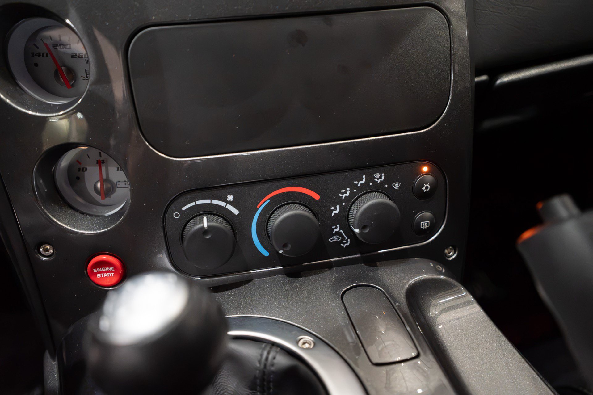 Used 2010 Dodge Viper ACR RWD image 16
