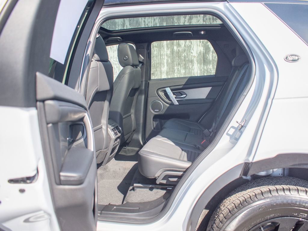 New 2026 Land Rover Discovery Sport Landmark AWD/4WD image 21