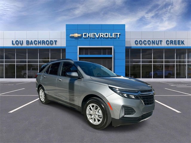 Used 2023 Chevrolet Equinox LT image 2