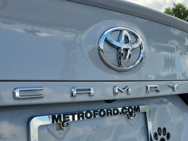 Used 2024 Toyota Camry SE w/ Convenience Package FWD image 6