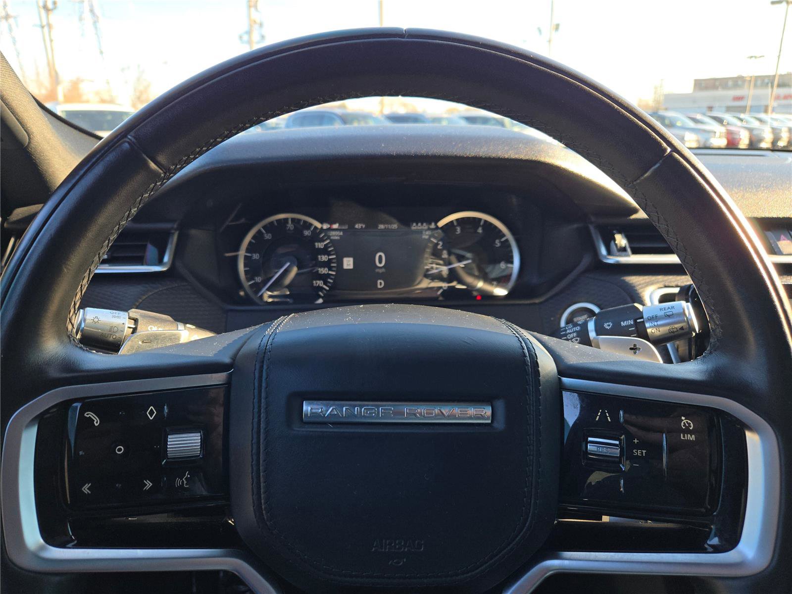 Used 2021 Land Rover Range Rover Velar R-Dynamic S image 34