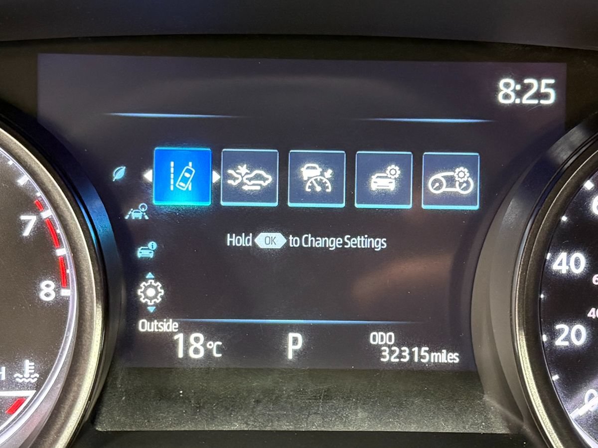 Used 2024 Toyota Camry SE AWD/4WD image 18
